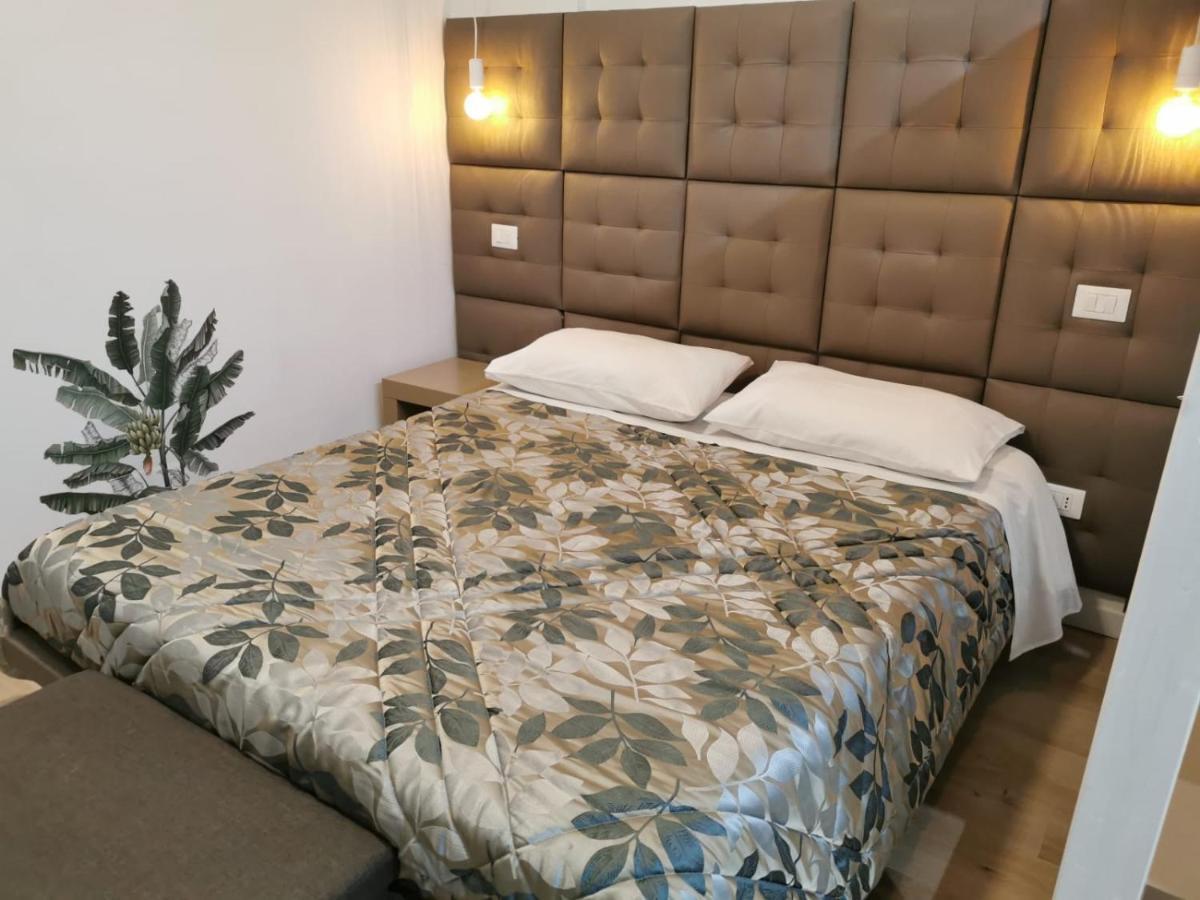 Insula Maris Villa Trani Bagian luar foto